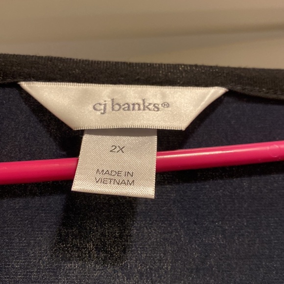 CJ banks keyhole top - Picture 2 of 3